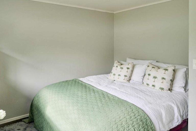 Photo of property in 17 Truro Road, Camborne, Porirua, 5026