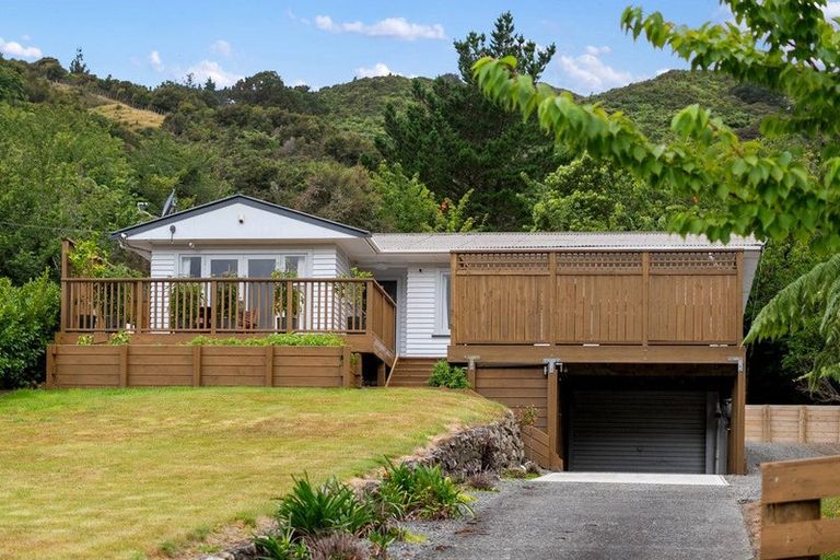 Photo of property in 75 Coast Road, Wainuiomata, Lower Hutt, 5014