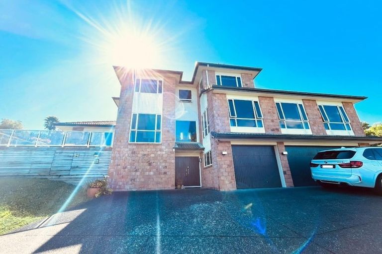 Photo of property in 10 Michael Bosher Way, Flat Bush, Auckland, 2019