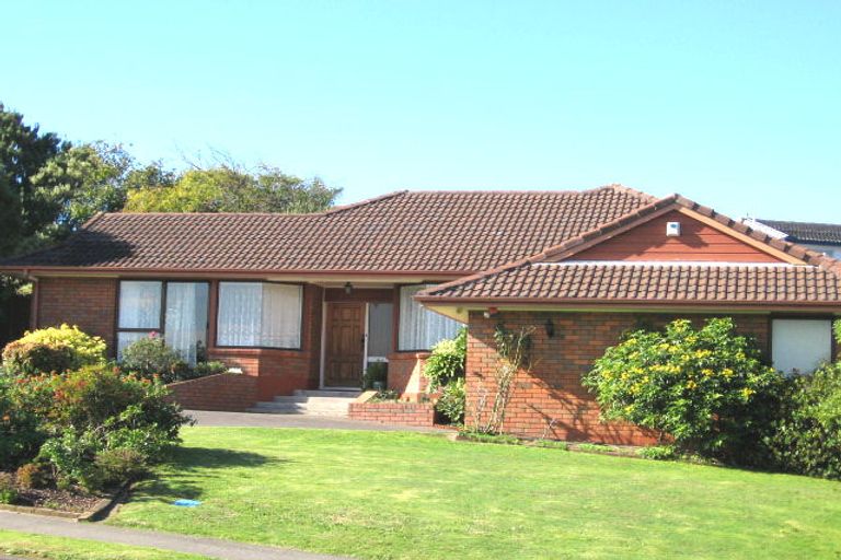 Photo of property in 10 Meadowland Drive, Somerville, Auckland, 2014