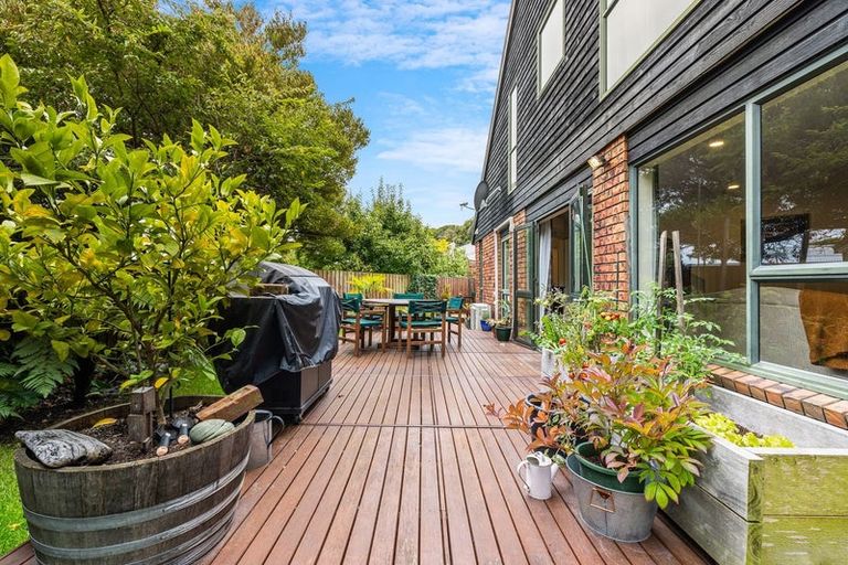 Photo of property in 1a Sunvale Terrace, Cashmere, Christchurch, 8022