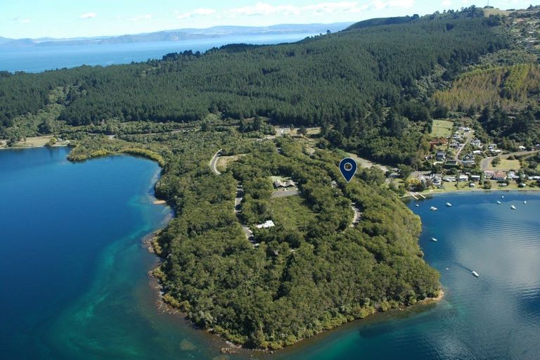 Photo of property in 21 Parawera Drive, Acacia Bay, Taupo, 3330