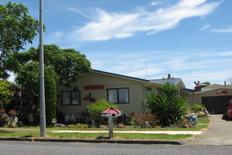 Photo of property in 73 Stevenson Road, Clarks Beach, 2122