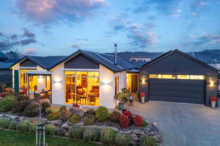 Photo of property in 52 Larch Crescent, Alexandra, 9320