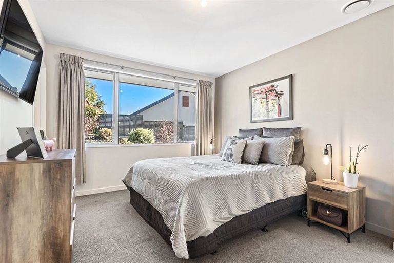 Photo of property in 6 Turnbull Crescent, Wanaka, 9305