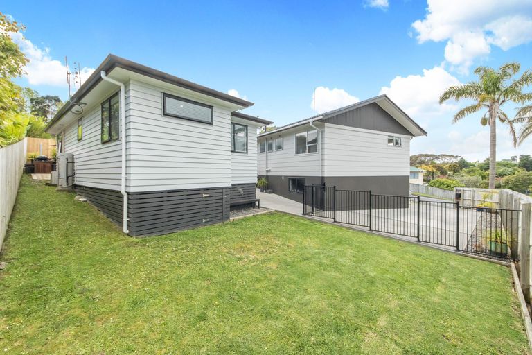 Photo of property in 31 Oreil Avenue, West Harbour, Auckland, 0618