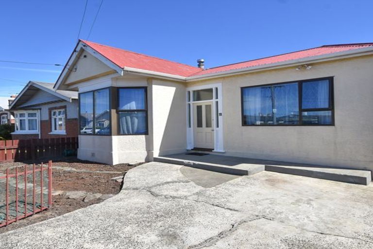 Photo of property in 11 Fawcett Street, South Dunedin, Dunedin, 9012