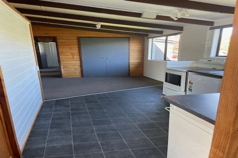 Photo of property in 28 Richardson Street, Woodville, 4920