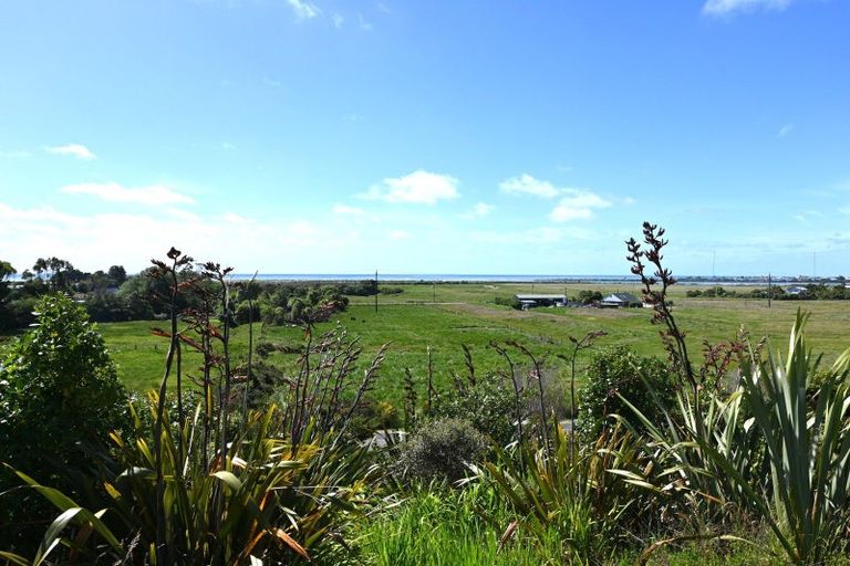 Photo of property in 6 Takutai Terrace, Ruatapu, 7883