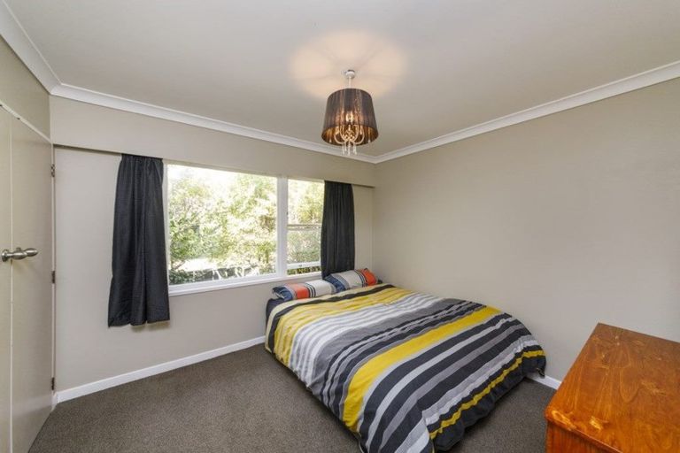 Photo of property in 6 Tabak Crescent, Takaro, Palmerston North, 4412
