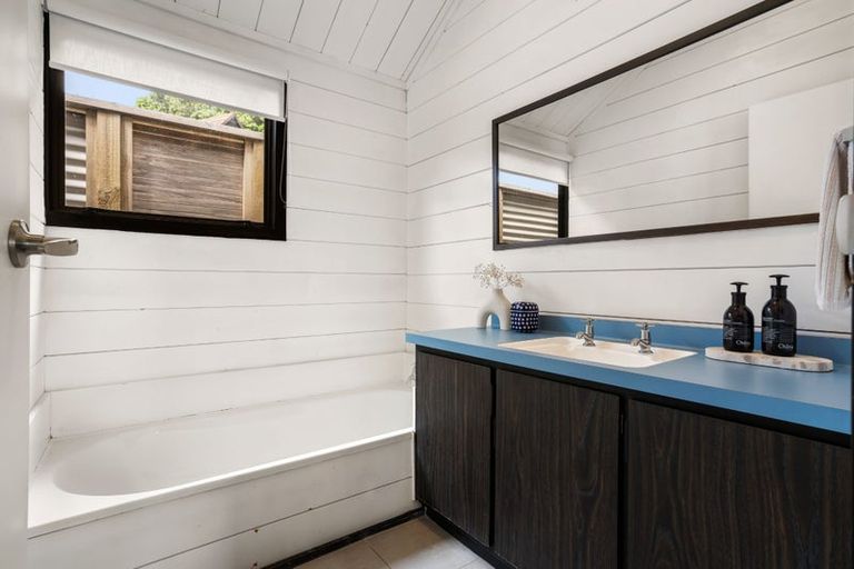 Photo of property in 1210 Hikuai Settlement Road, Pauanui, Hikuai, 3579