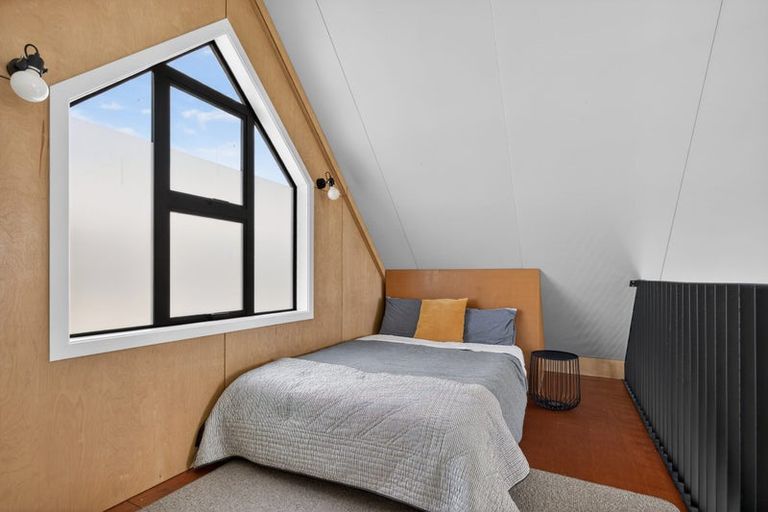 Photo of property in 1535a Teviot Road, Millers Flat, Roxburgh, 9572