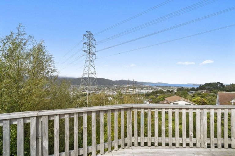 Photo of property in 1/12 Kekeno Grove, Tirohanga, Lower Hutt, 5010