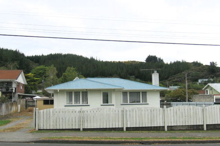 Photo of property in 14 Norana Road, Maoribank, Upper Hutt, 5018