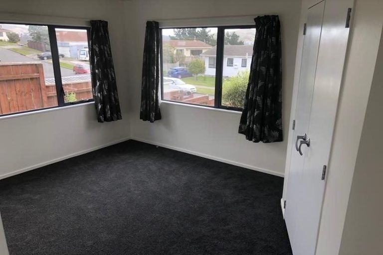 Photo of property in 14b Trinidad Crescent, Grenada Village, Wellington, 6037