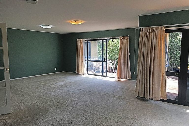 Photo of property in 1/8 Daria Place, Northpark, Auckland, 2013