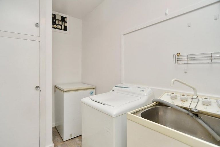 Photo of property in 2/1 Leeman Place, Redwood, Christchurch, 8051