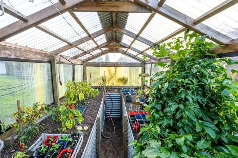 Photo of property in 150 Otaihanga Road, Otaihanga, Paraparaumu, 5036