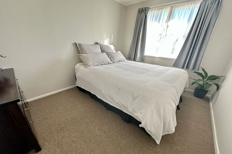 Photo of property in 4 Lyndon Place, Manurewa, Auckland, 2102