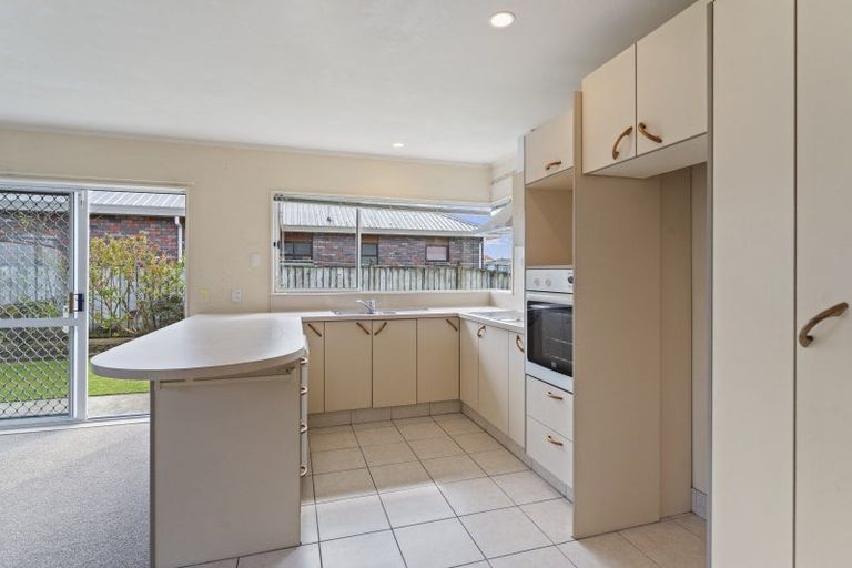 Photo of property in 17a Carlisle Street, Levin, 5510