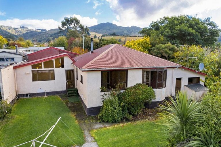 Photo of property in 4 Hugh Street, Sawyers Bay, Port Chalmers, 9023