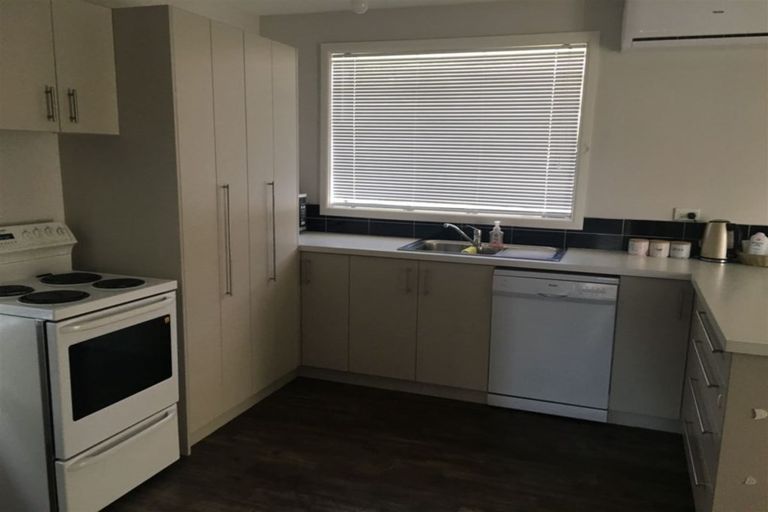 Photo of property in 33 Mavin Road, Hoon Hay, Christchurch, 8025