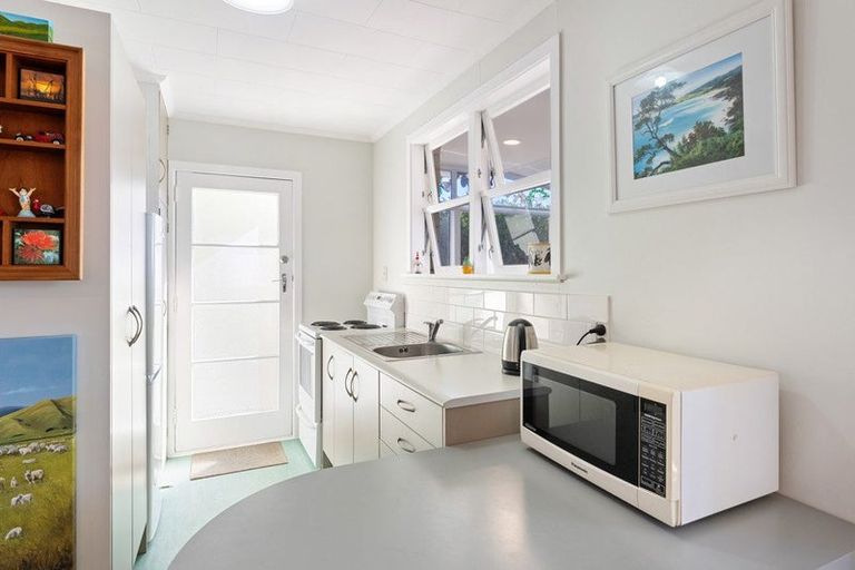 Photo of property in 49 William Street, Waikanae Beach, Waikanae, 5036