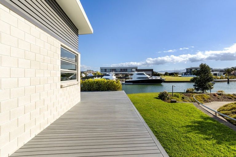 Photo of property in 16 Vanita Drive, Whitianga, 3510