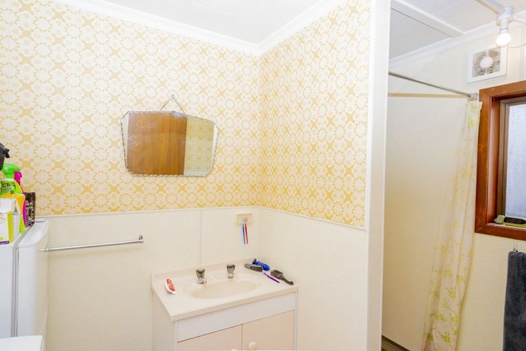 Photo of property in 12 Hood Crescent, Arrowtown, 9302