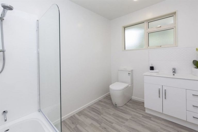 Photo of property in 2 Bayliss Close, Northwood, Christchurch, 8051