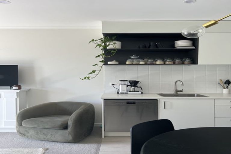 Photo of property in 2/2 Warrant Officer Lane, Hobsonville, Auckland, 0616