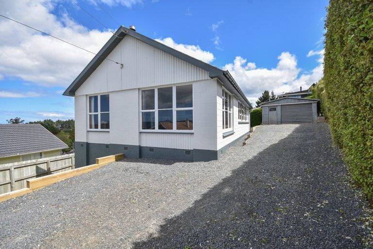 Photo of property in 29 Hanlon Street, Halfway Bush, Dunedin, 9010