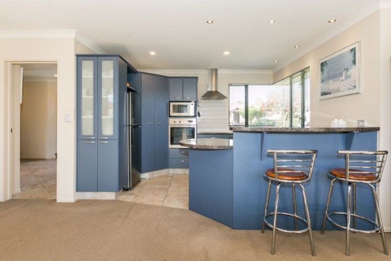 Photo of property in 11 Fairview Place, Havelock North, 4130