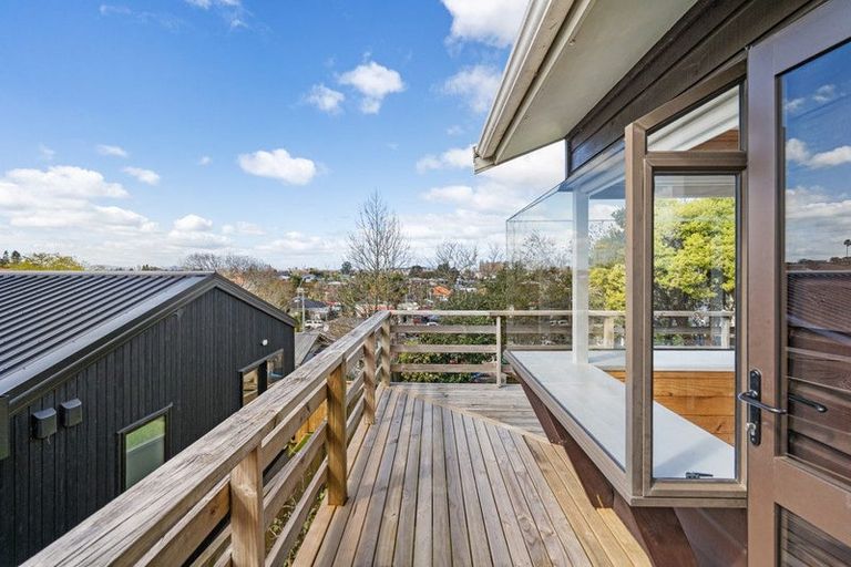 Photo of property in 7 Huia Avenue, Forest Lake, Hamilton, 3200