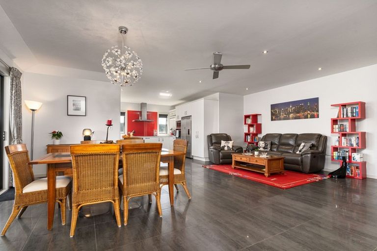 Photo of property in 6 Camellia Lane, Carterton, 5713