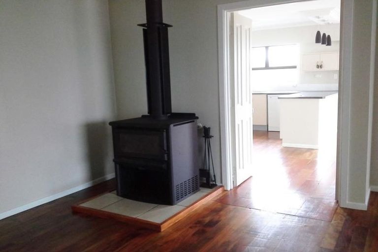 Photo of property in 129 Miranda Street, Stratford, 4332