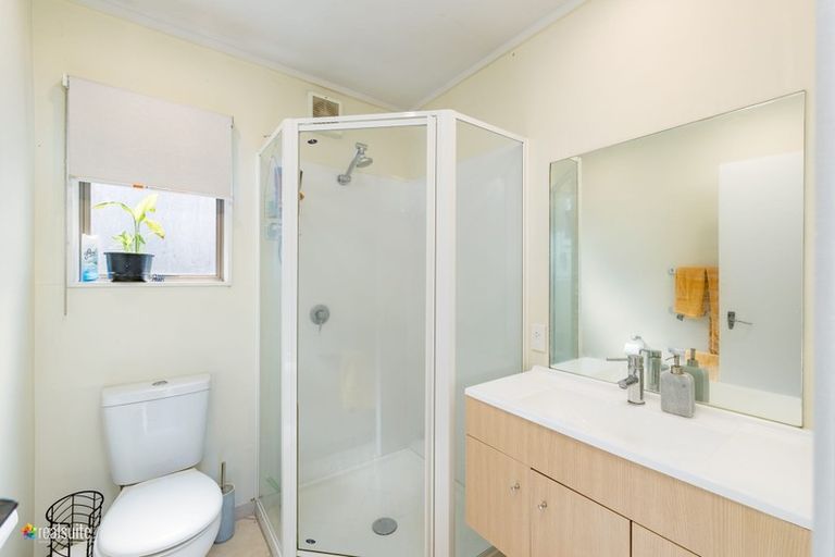 Photo of property in 18 Langwell Place, Papakowhai, Porirua, 5024