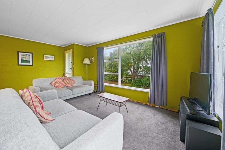 Photo of property in 35 Cologne Street, Martinborough, 5711