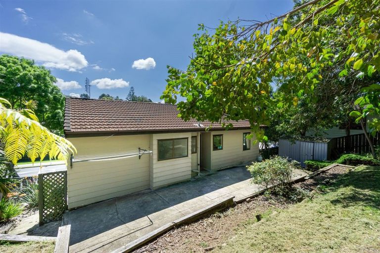 Photo of property in 81 Oaktree Avenue, Browns Bay, Auckland, 0630