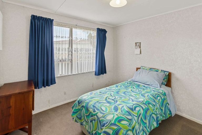 Photo of property in 11 Jupiter Street, Milson, Palmerston North, 4414