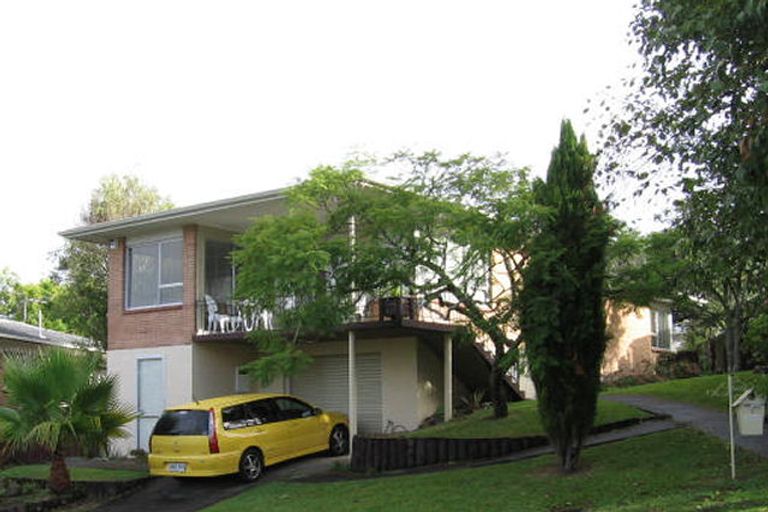 Photo of property in 3 Chrome Place, Henderson, Auckland, 0612