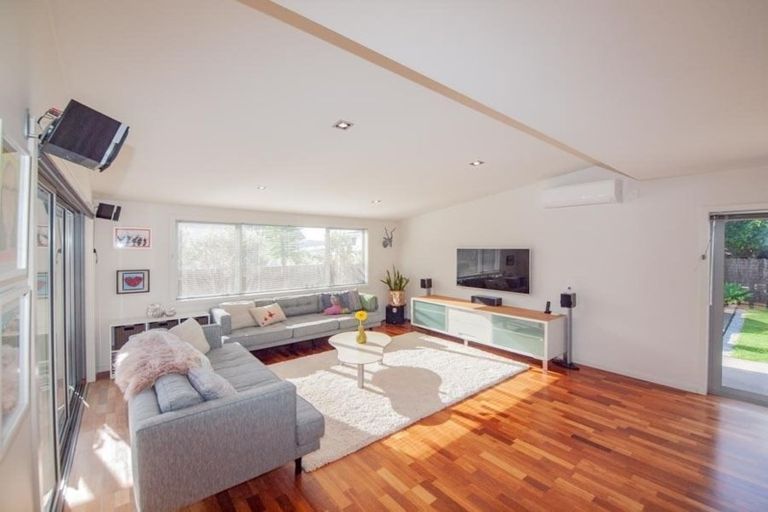 Photo of property in 9 Winsley Terrace, Churton Park, Wellington, 6037