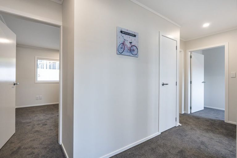 Photo of property in 450 Cambridge Terrace, Naenae, Lower Hutt, 5011