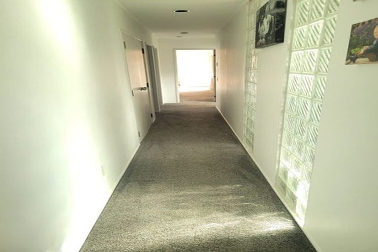 Photo of property in 10 Orangewood Drive, Northpark, Auckland, 2013