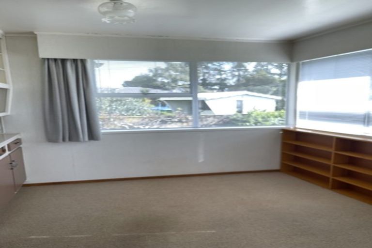 Photo of property in 336 Royal Road, Massey, Auckland, 0614