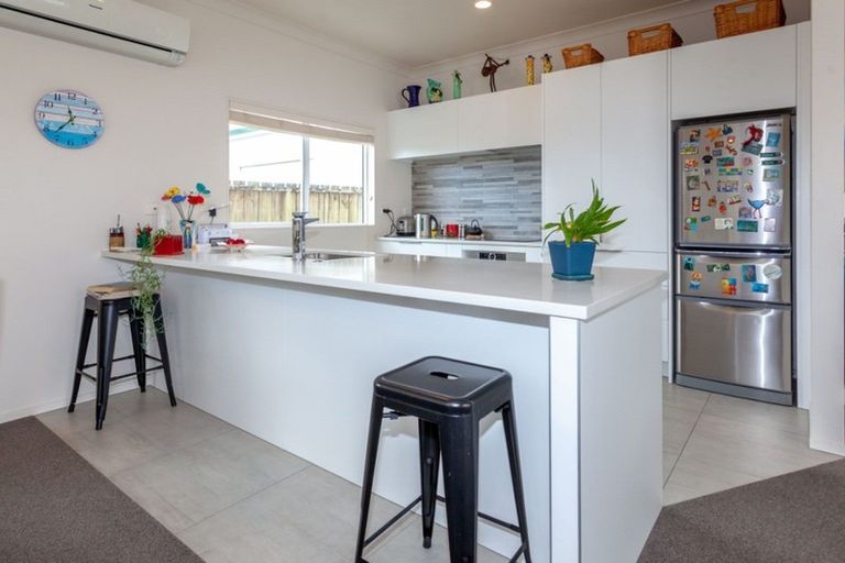 Photo of property in 200 Mayfair Avenue, Whangamata, 3620