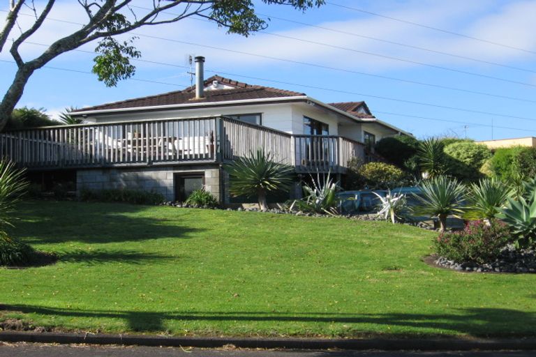 Photo of property in 8 Crail Court, Totara Heights, Auckland, 2105
