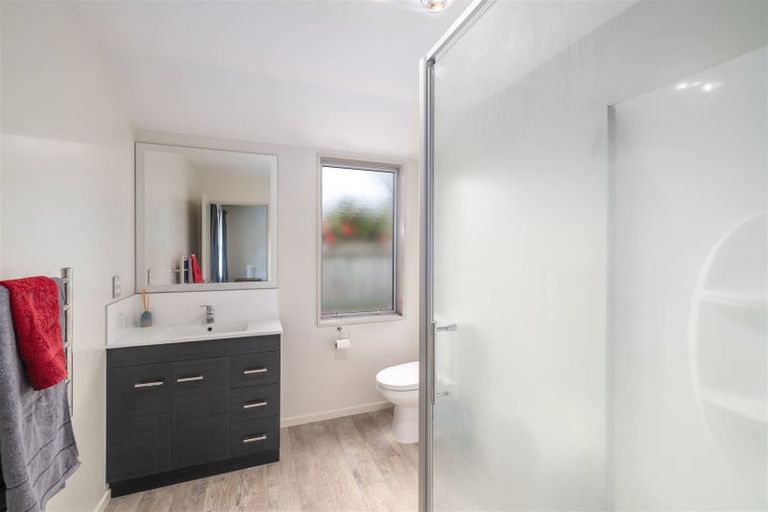 Photo of property in 14 Sweet Waters Place, Woolston, Christchurch, 8023