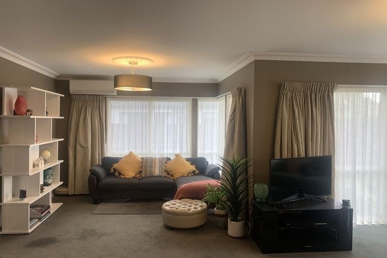 Photo of property in 11 Ngamotu Place, Mount Maunganui, 3116