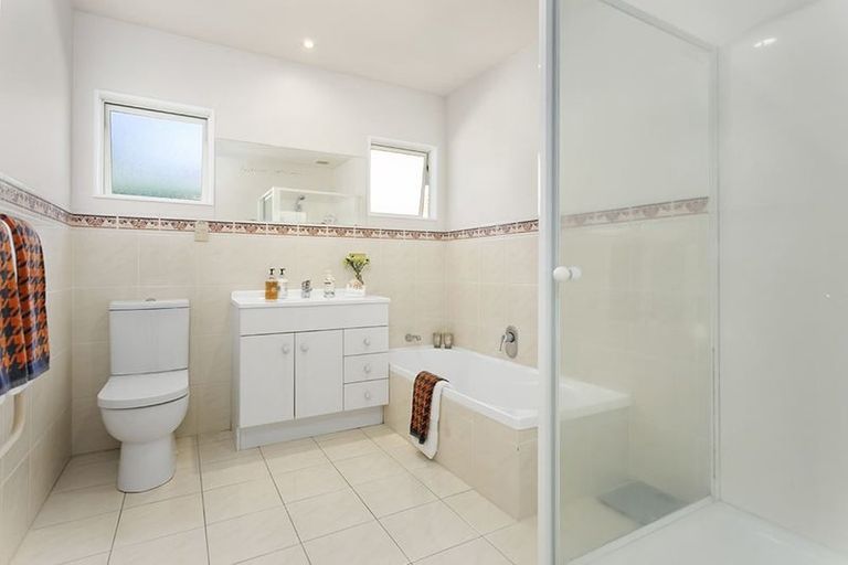 Photo of property in 20 Advance Way, Albany, Auckland, 0632